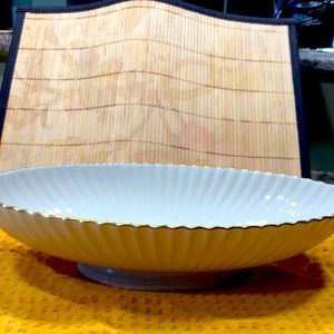 Lenox 13” vase oval